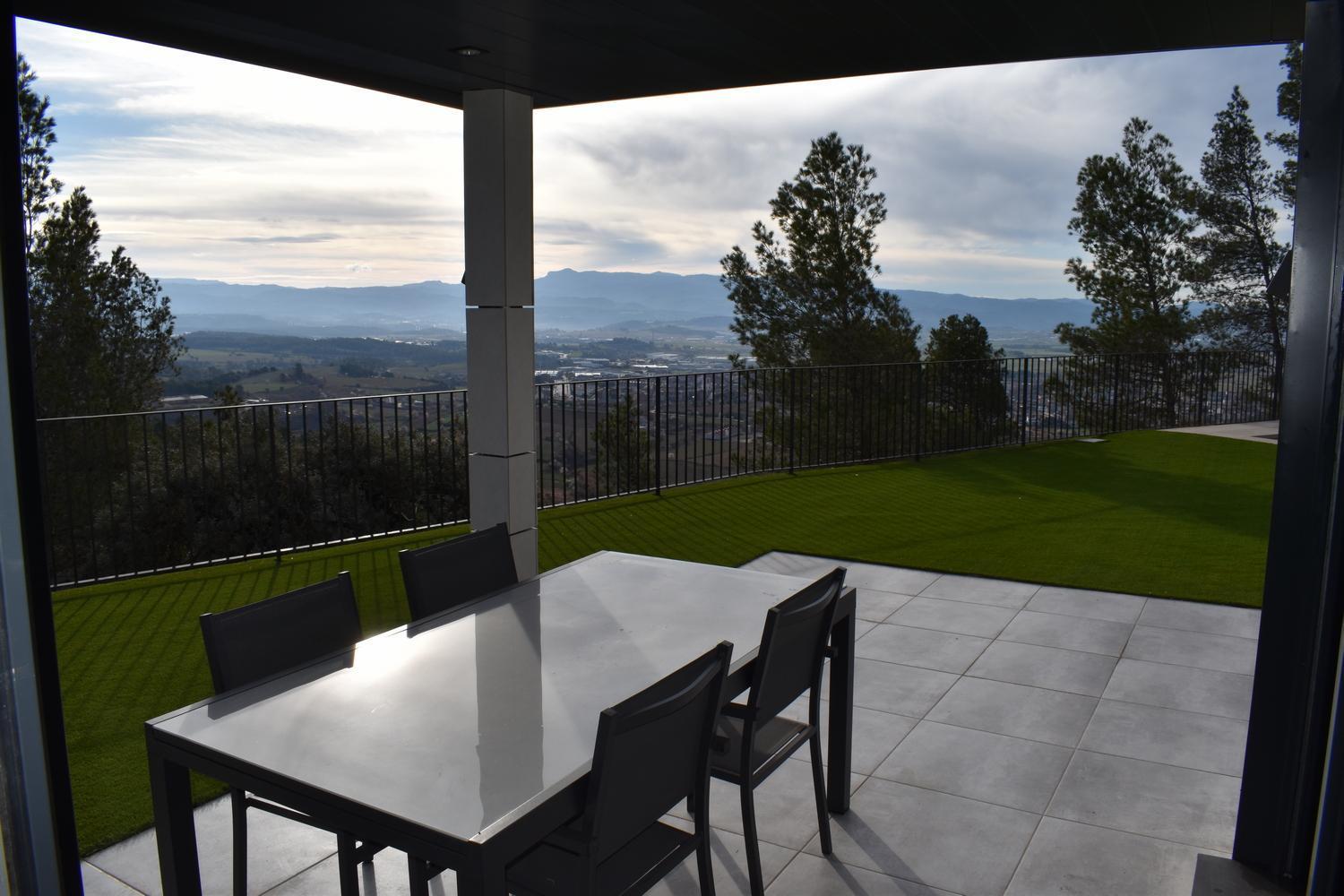 Eagle'S Nest Apartment Castellnou de Bages Екстериор снимка